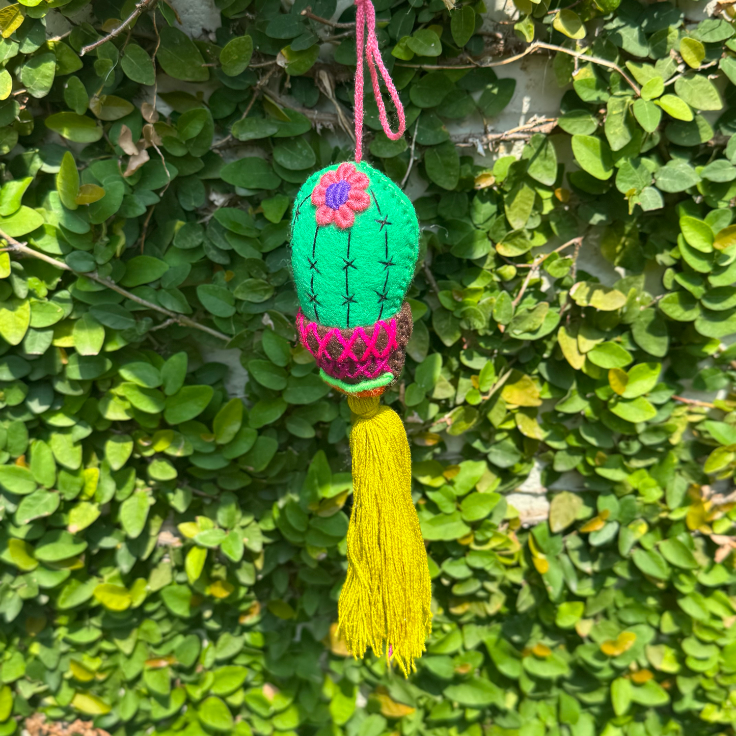 Hanging cactus car tassels | Handmade in Mexico | Bag charm | Car accessory | Rearview mirror hanging charm
